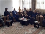 امام جمعه شهرستان قرچک با خانواده شهید