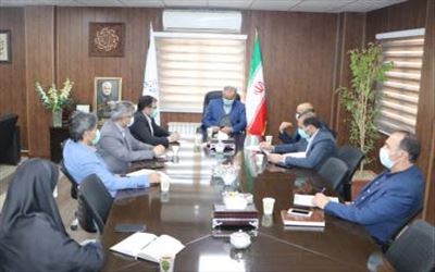  رفع حداکثری مشکلات تولیدکنندگان و مجموعه¬های کارگری شهرستان قرچک با جدیت تداوم یابد