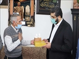 اهدای سردیس شهیدان «حاج قاسم سلیمانی» و «ابومهدی المهندس» به فرماندار جدید قرچک