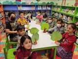  نشست آموزشی ساخت اوریگامی به همراه کاشت نهال در کتابخانه عمومی اقبال لاهوری قرچک 