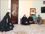 دیدار استاندار تهران با خانواده شهید مهدی قاضی‌خانی در قرچک