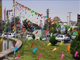 آذین‌بندی و فضاسازی محیطی شهر قرچک به مناسبت دهه ولایت