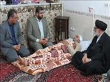تجلیل از آتش نشان شهرداری قرچک که در اغتشاشات آسیب دیده بود