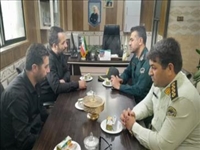 جلسه مشترک بخشدار و دهیار روستای داودآباد با فرمانده انتظامی قرچک
