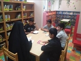 برگزاری نشست کتابخوان با حضور اعضای نوجوان در کتابخانه عمومی اقبال لاهوری قرچک